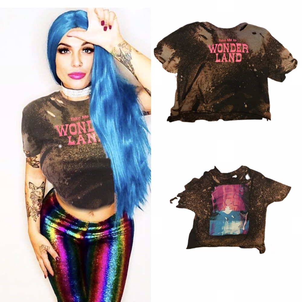 “Take me to Wonderland” deconstructed tee